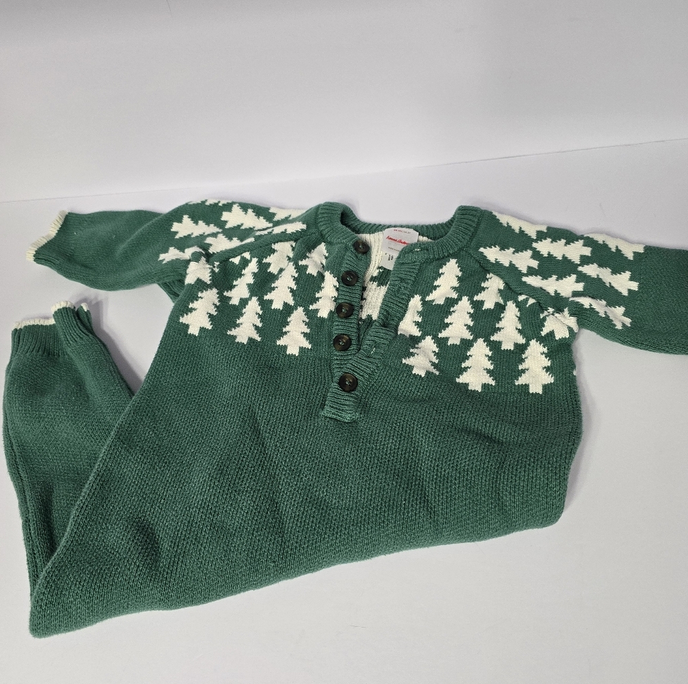Hanna Andersson Green and White Jumpsuit Pine Trees 2T